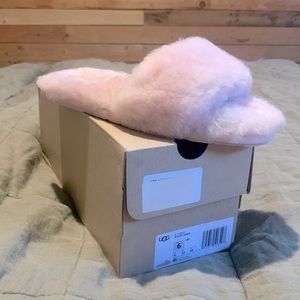 NIB Ugg Fluff Slide II